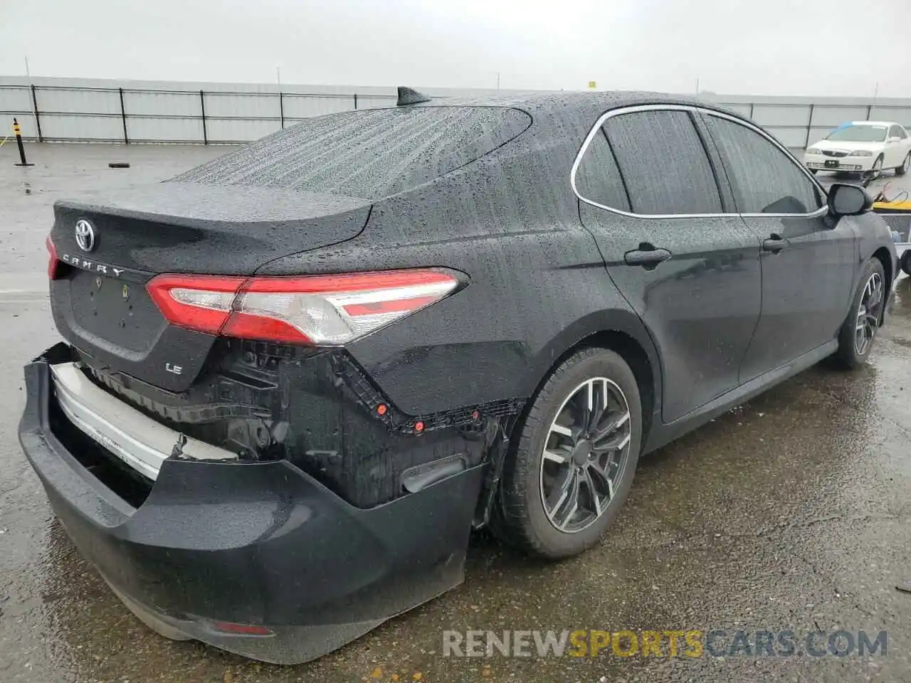 4 Photograph of a damaged car 4T1B11HK6KU238864 TOYOTA CAMRY 2019