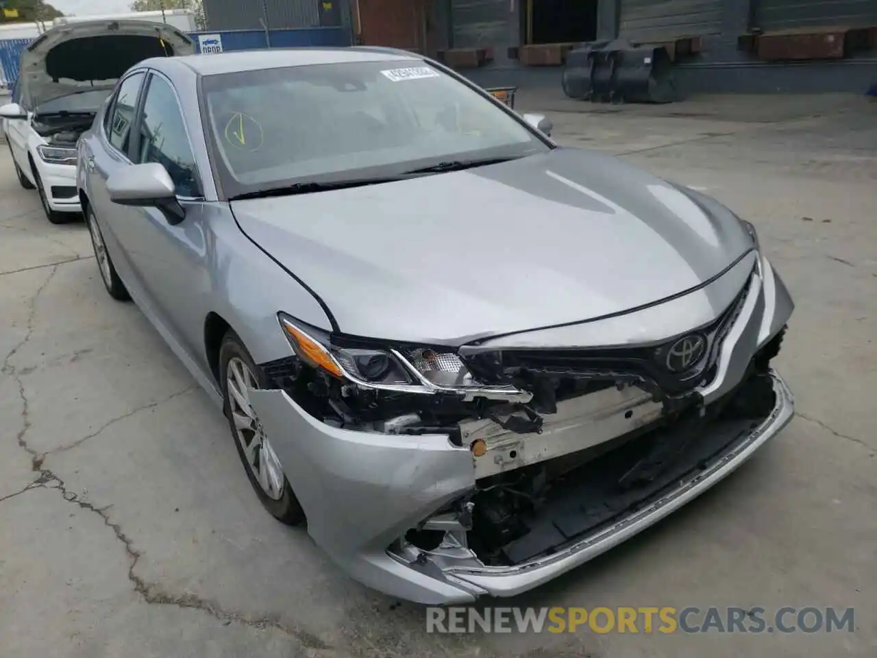 9 Photograph of a damaged car 4T1B11HK6KU240484 TOYOTA CAMRY 2019