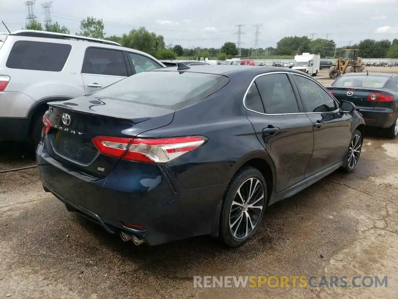 4 Photograph of a damaged car 4T1B11HK6KU240503 TOYOTA CAMRY 2019