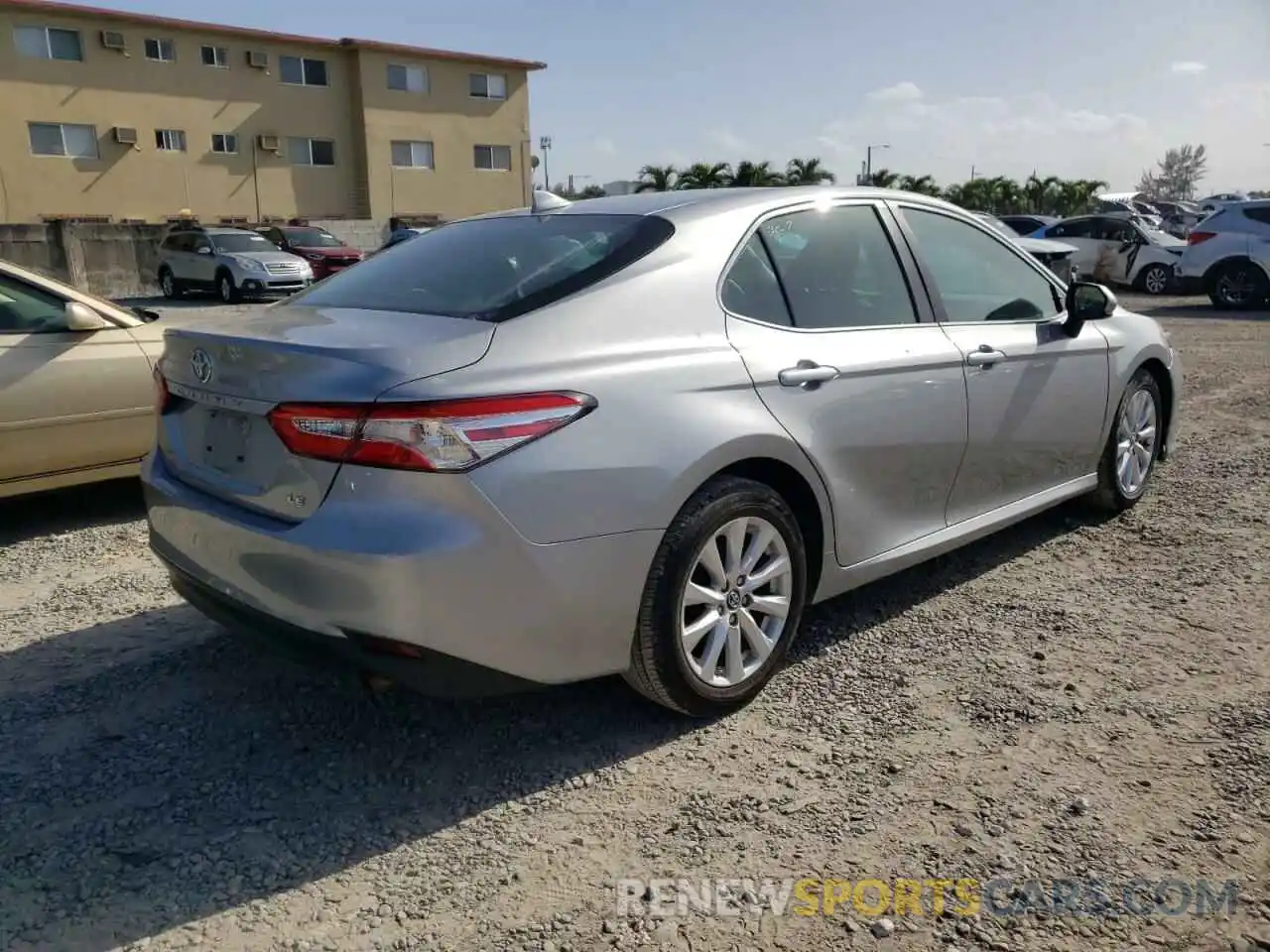 4 Photograph of a damaged car 4T1B11HK6KU240548 TOYOTA CAMRY 2019