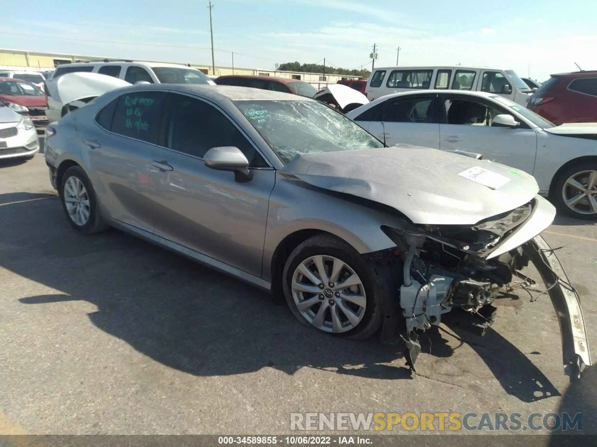 1 Photograph of a damaged car 4T1B11HK6KU246754 TOYOTA CAMRY 2019