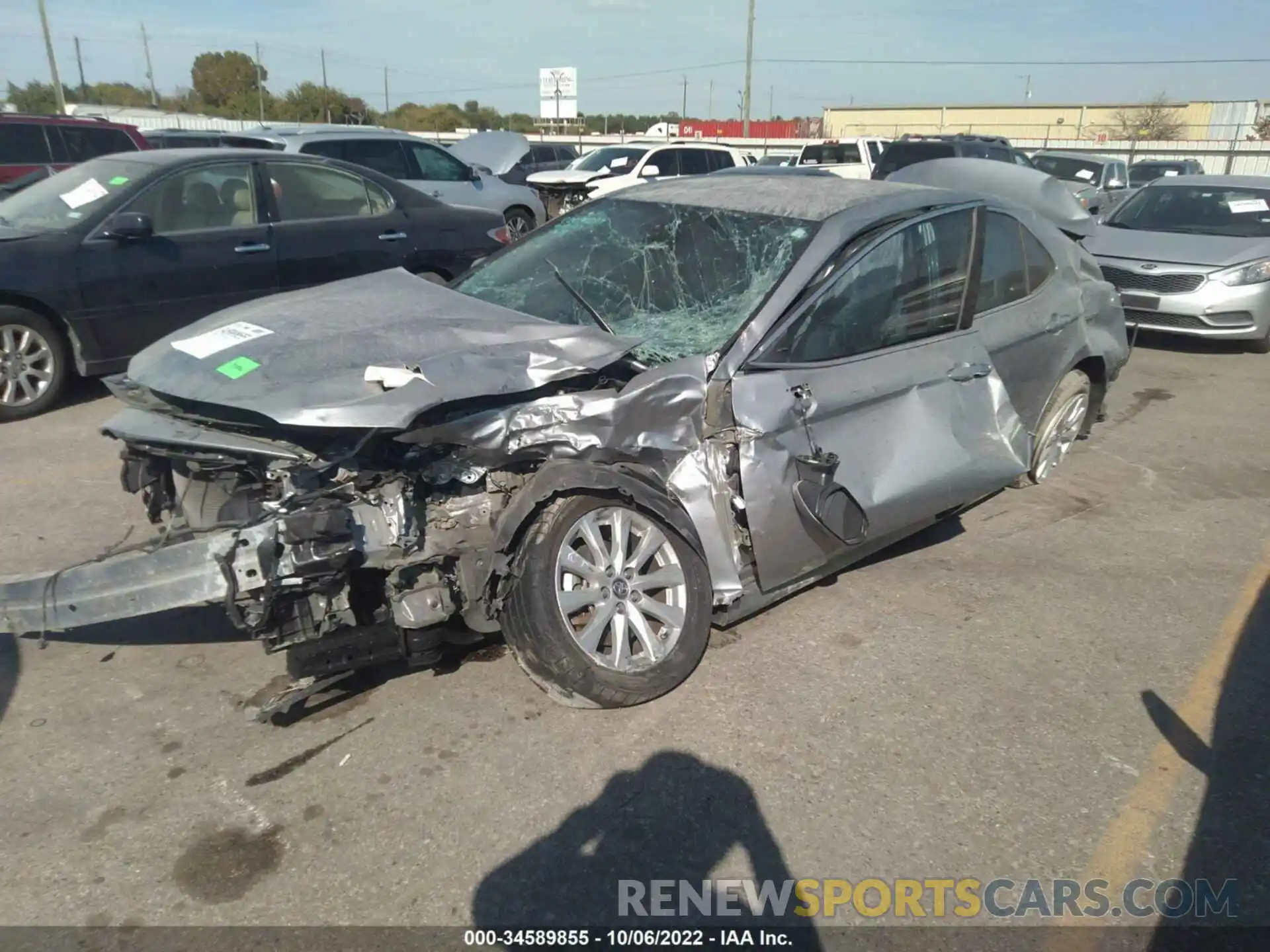 2 Photograph of a damaged car 4T1B11HK6KU246754 TOYOTA CAMRY 2019