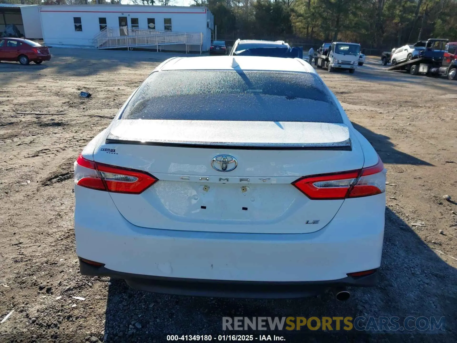 16 Photograph of a damaged car 4T1B11HK6KU247578 TOYOTA CAMRY 2019