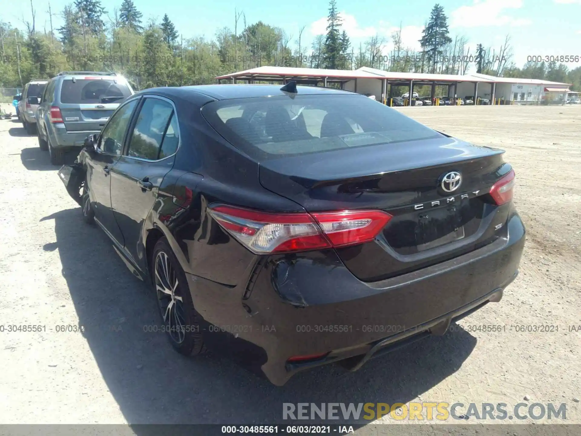 3 Photograph of a damaged car 4T1B11HK6KU250965 TOYOTA CAMRY 2019