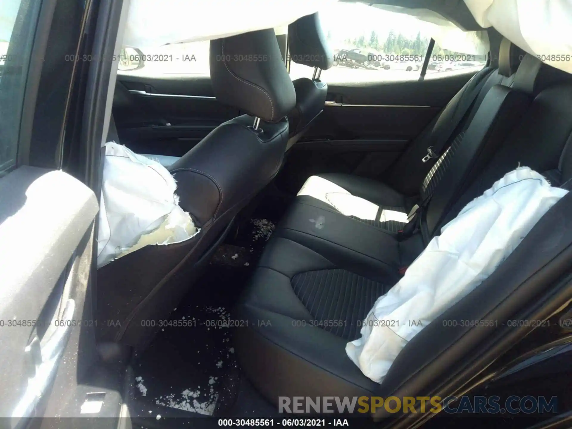 8 Photograph of a damaged car 4T1B11HK6KU250965 TOYOTA CAMRY 2019