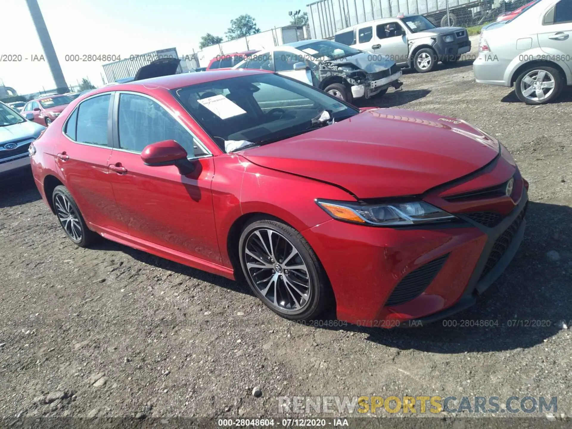 1 Photograph of a damaged car 4T1B11HK6KU252117 TOYOTA CAMRY 2019