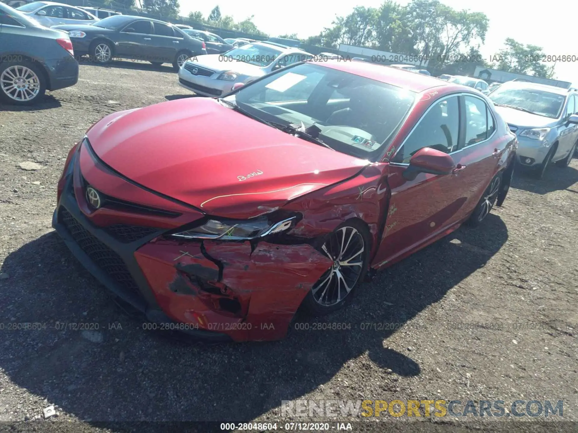 2 Photograph of a damaged car 4T1B11HK6KU252117 TOYOTA CAMRY 2019