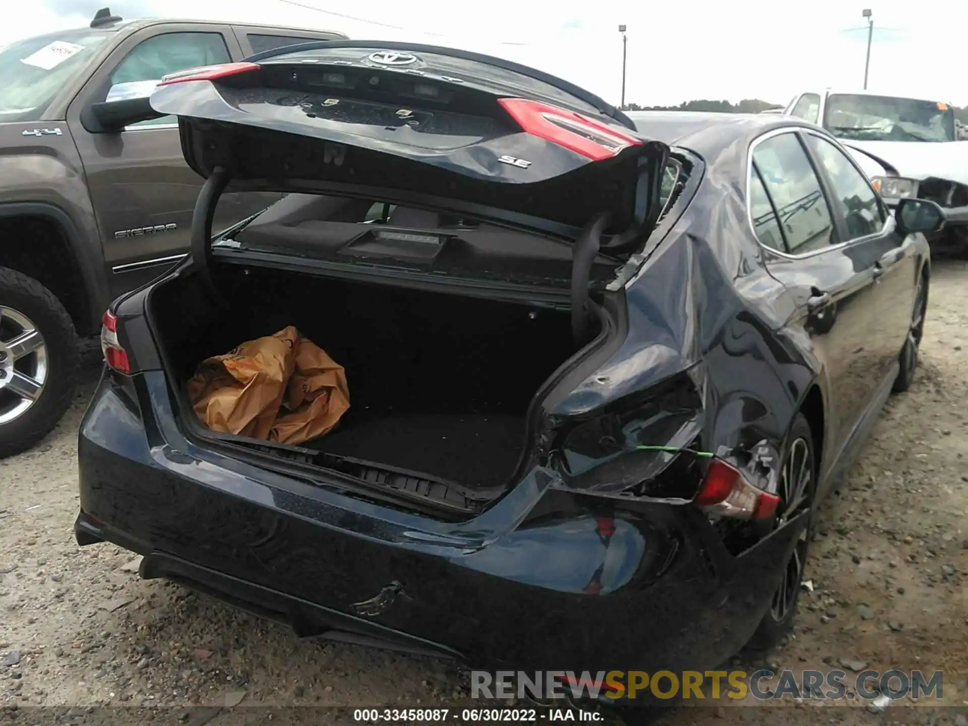 6 Photograph of a damaged car 4T1B11HK6KU257026 TOYOTA CAMRY 2019