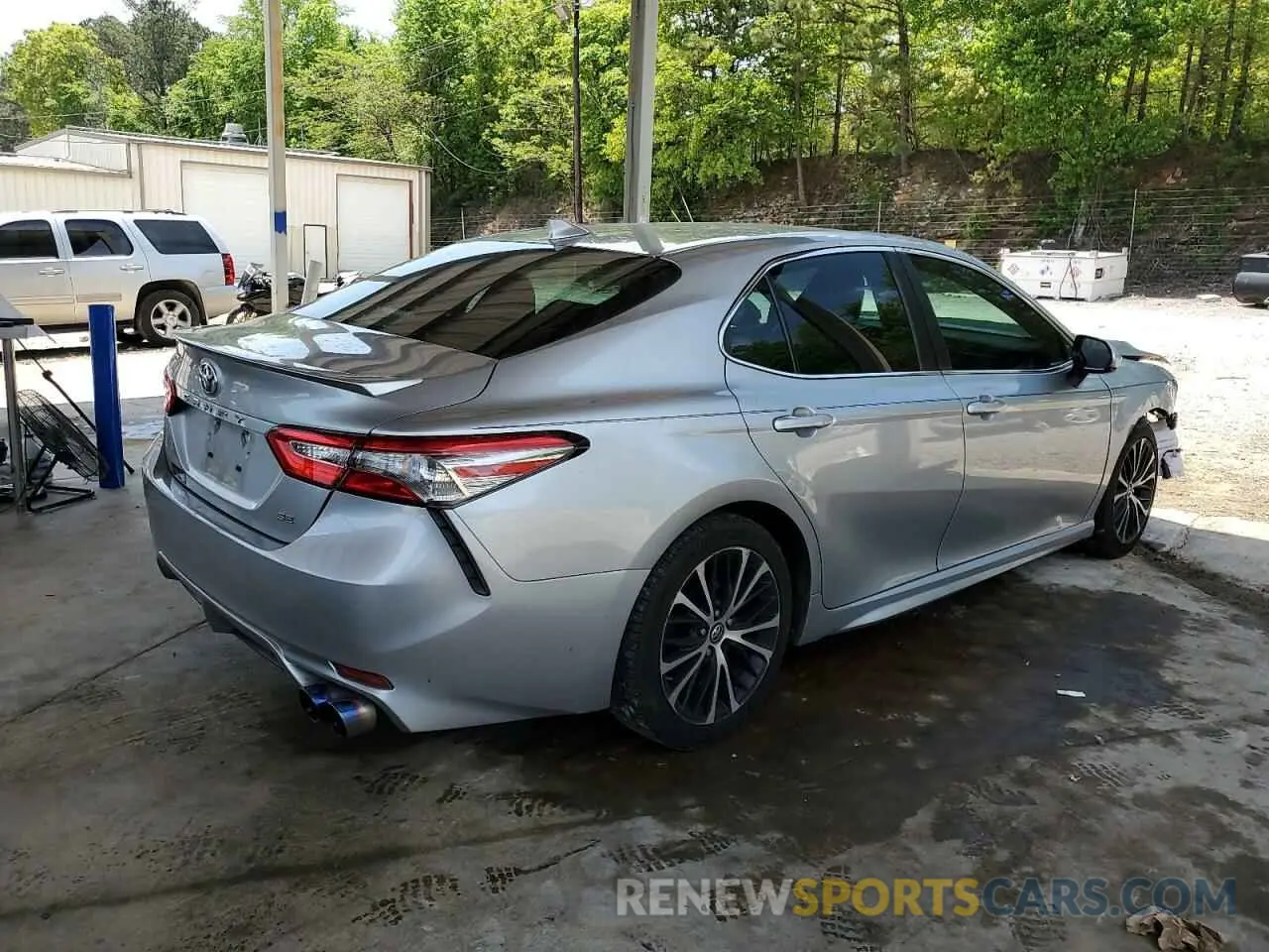 3 Photograph of a damaged car 4T1B11HK6KU258385 TOYOTA CAMRY 2019