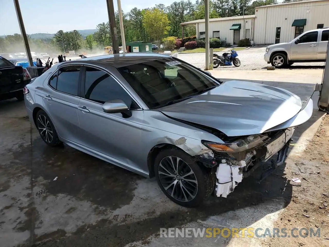 4 Photograph of a damaged car 4T1B11HK6KU258385 TOYOTA CAMRY 2019