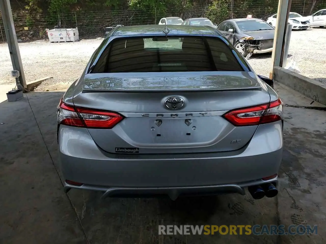 6 Photograph of a damaged car 4T1B11HK6KU258385 TOYOTA CAMRY 2019