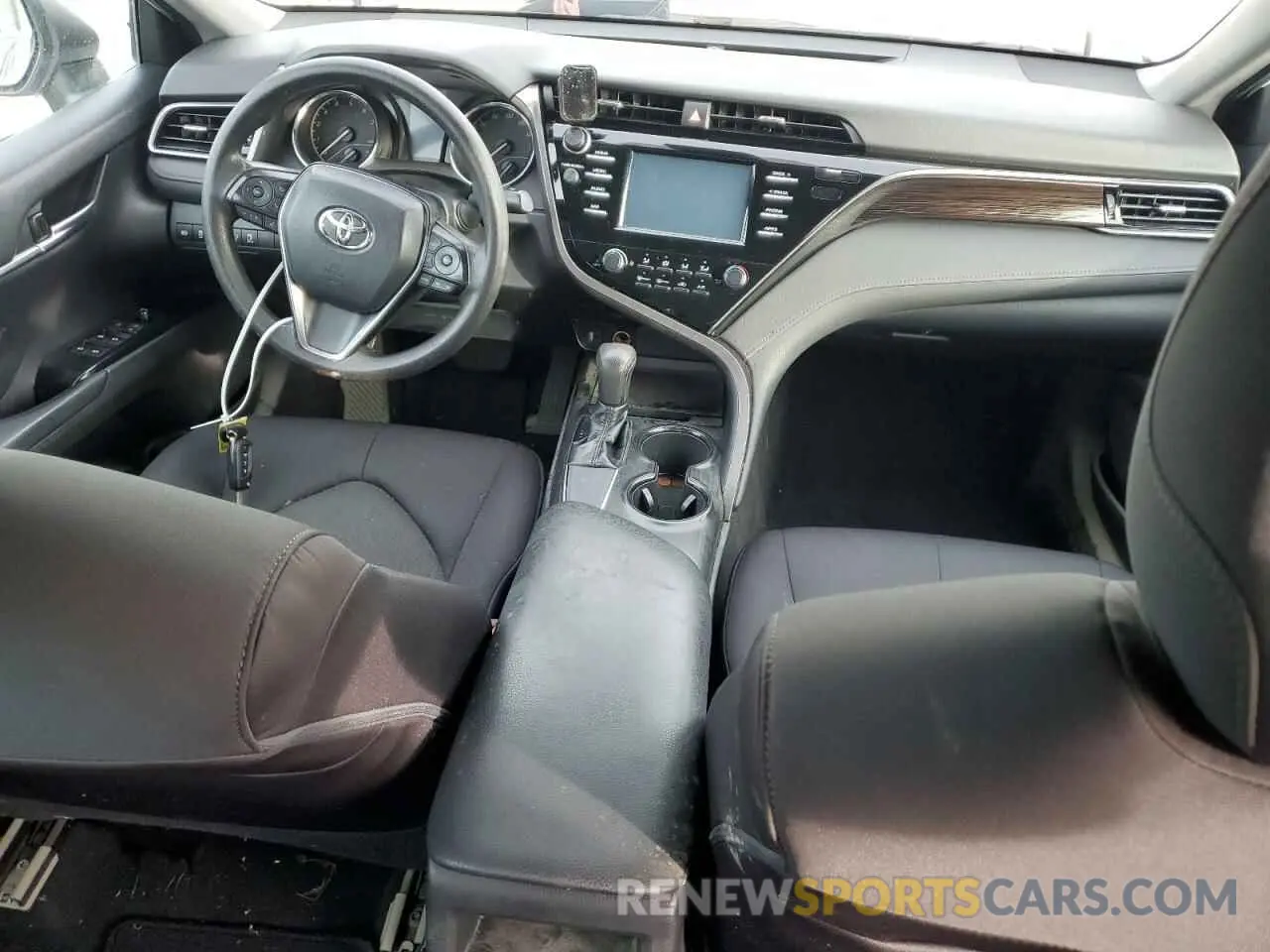 8 Photograph of a damaged car 4T1B11HK6KU258712 TOYOTA CAMRY 2019