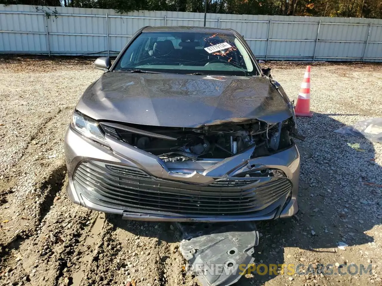 5 Photograph of a damaged car 4T1B11HK6KU261884 TOYOTA CAMRY 2019
