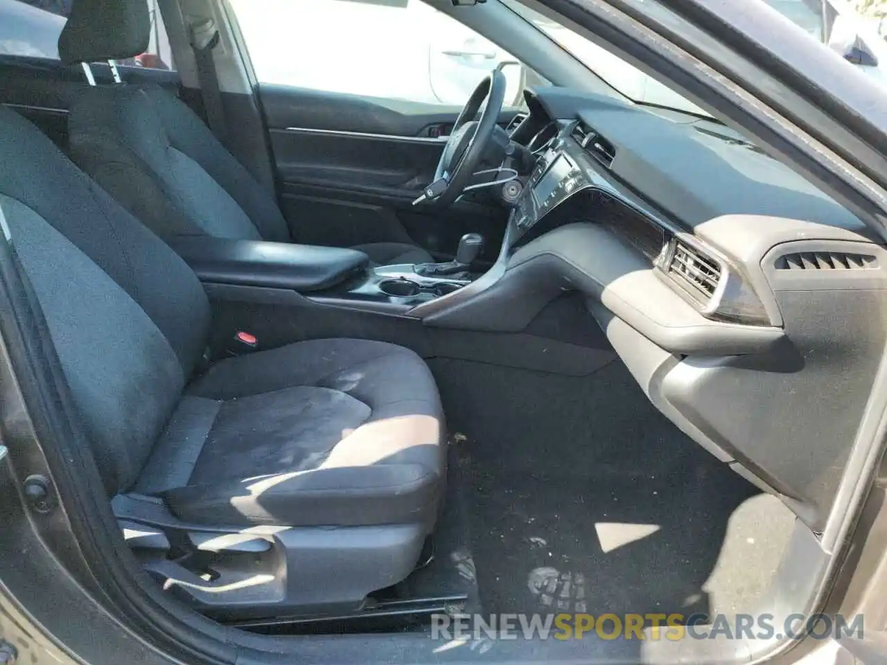 5 Photograph of a damaged car 4T1B11HK6KU266129 TOYOTA CAMRY 2019