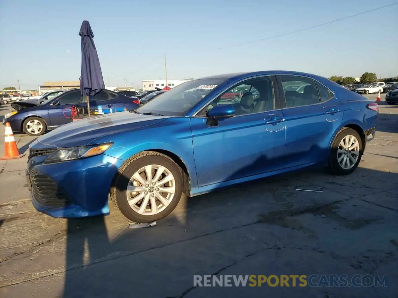 1 Photograph of a damaged car 4T1B11HK6KU267751 TOYOTA CAMRY 2019