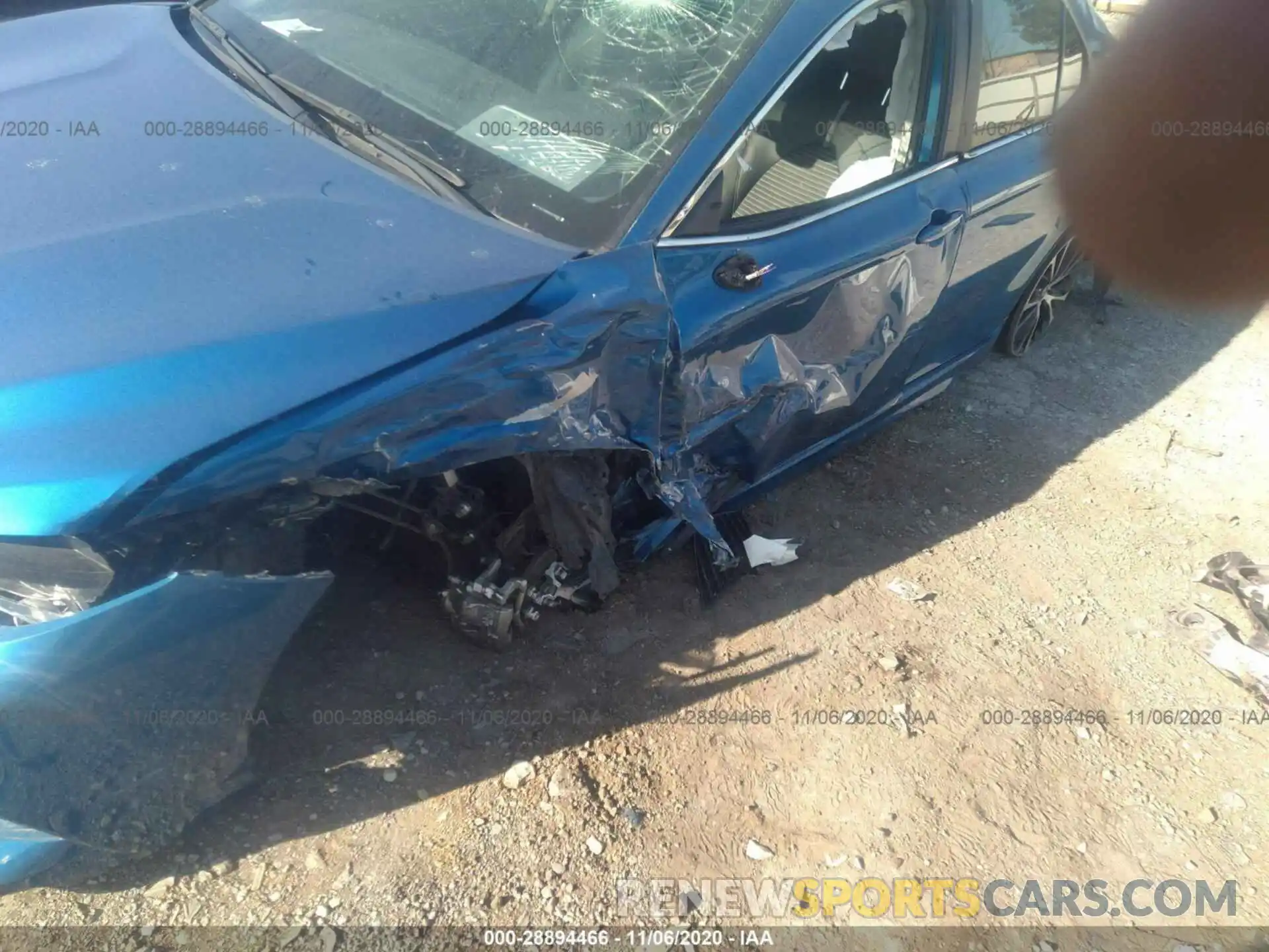 6 Photograph of a damaged car 4T1B11HK6KU275896 TOYOTA CAMRY 2019