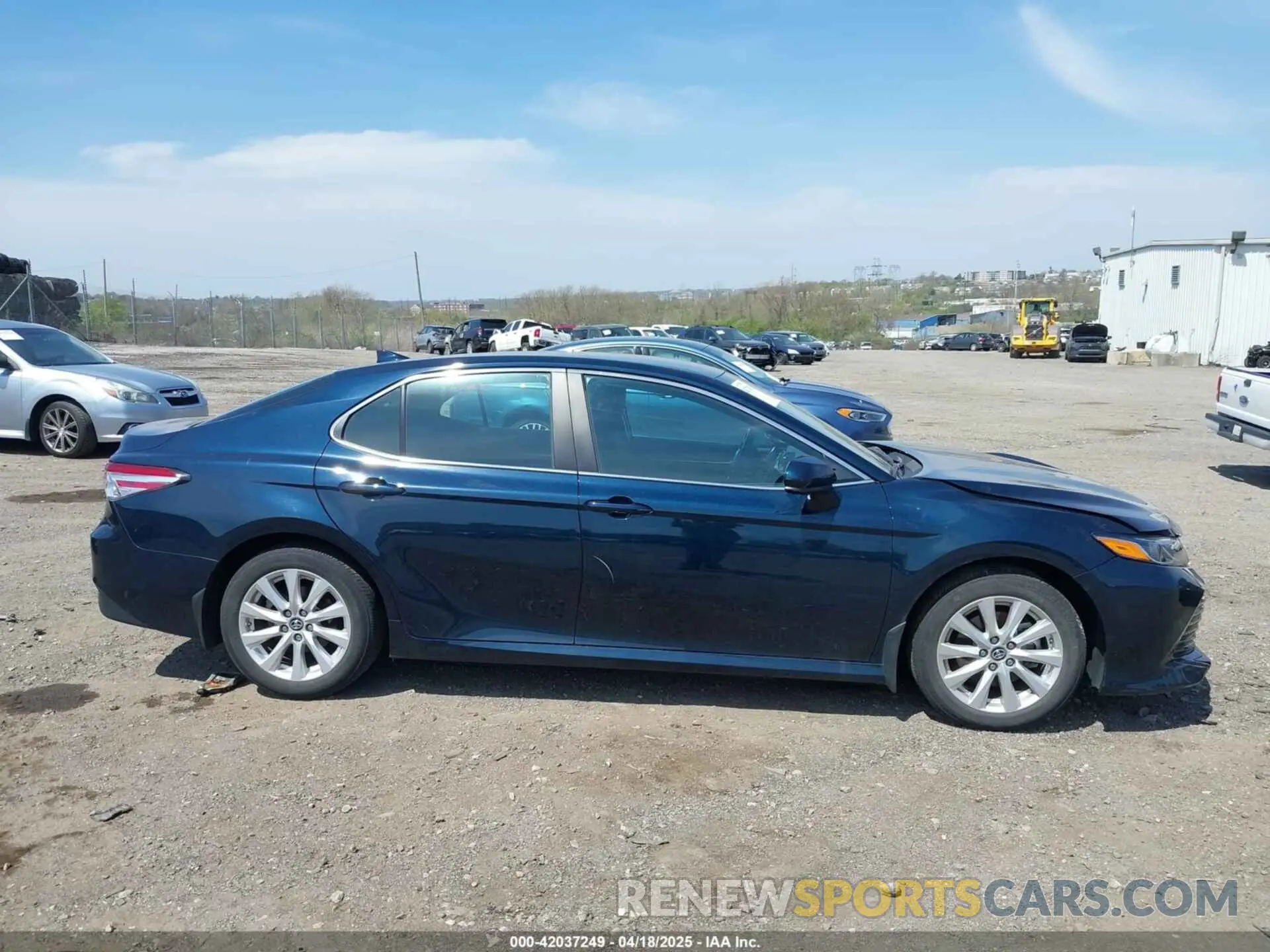 13 Photograph of a damaged car 4T1B11HK6KU276644 TOYOTA CAMRY 2019