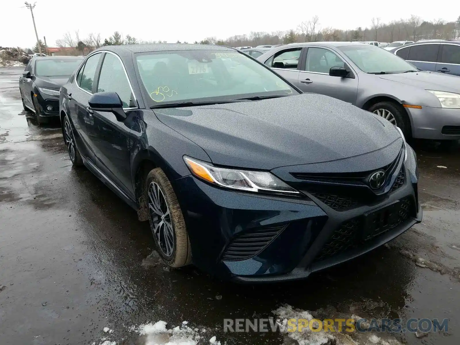 1 Photograph of a damaged car 4T1B11HK6KU277373 TOYOTA CAMRY 2019