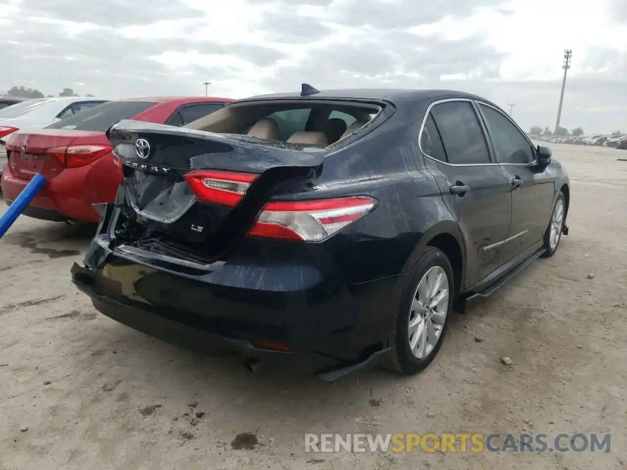 4 Photograph of a damaged car 4T1B11HK6KU282802 TOYOTA CAMRY 2019