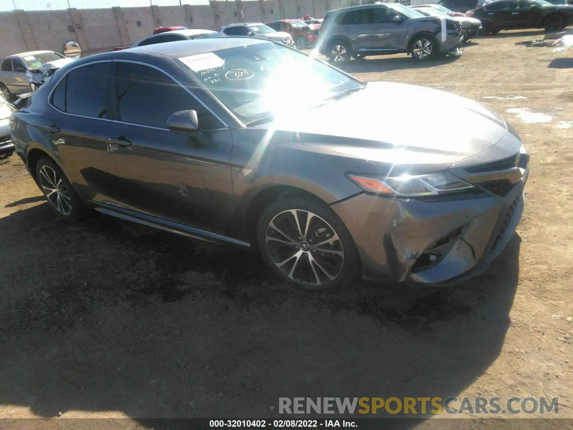 1 Photograph of a damaged car 4T1B11HK6KU283299 TOYOTA CAMRY 2019