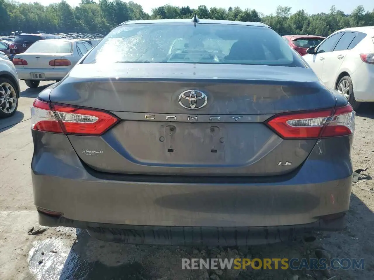 6 Photograph of a damaged car 4T1B11HK6KU284341 TOYOTA CAMRY 2019