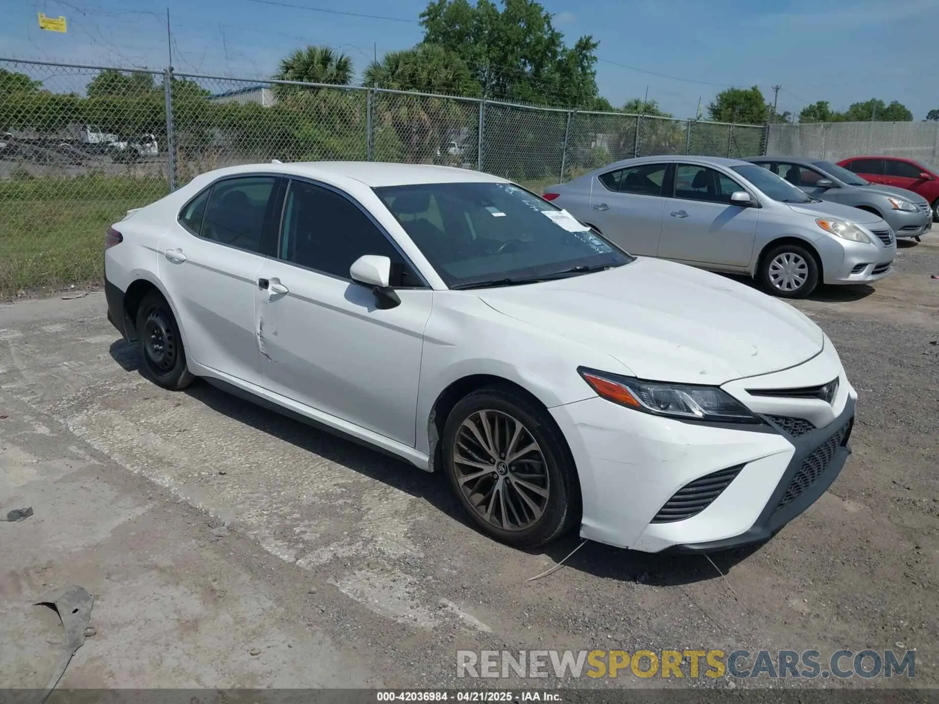 1 Photograph of a damaged car 4T1B11HK6KU288602 TOYOTA CAMRY 2019