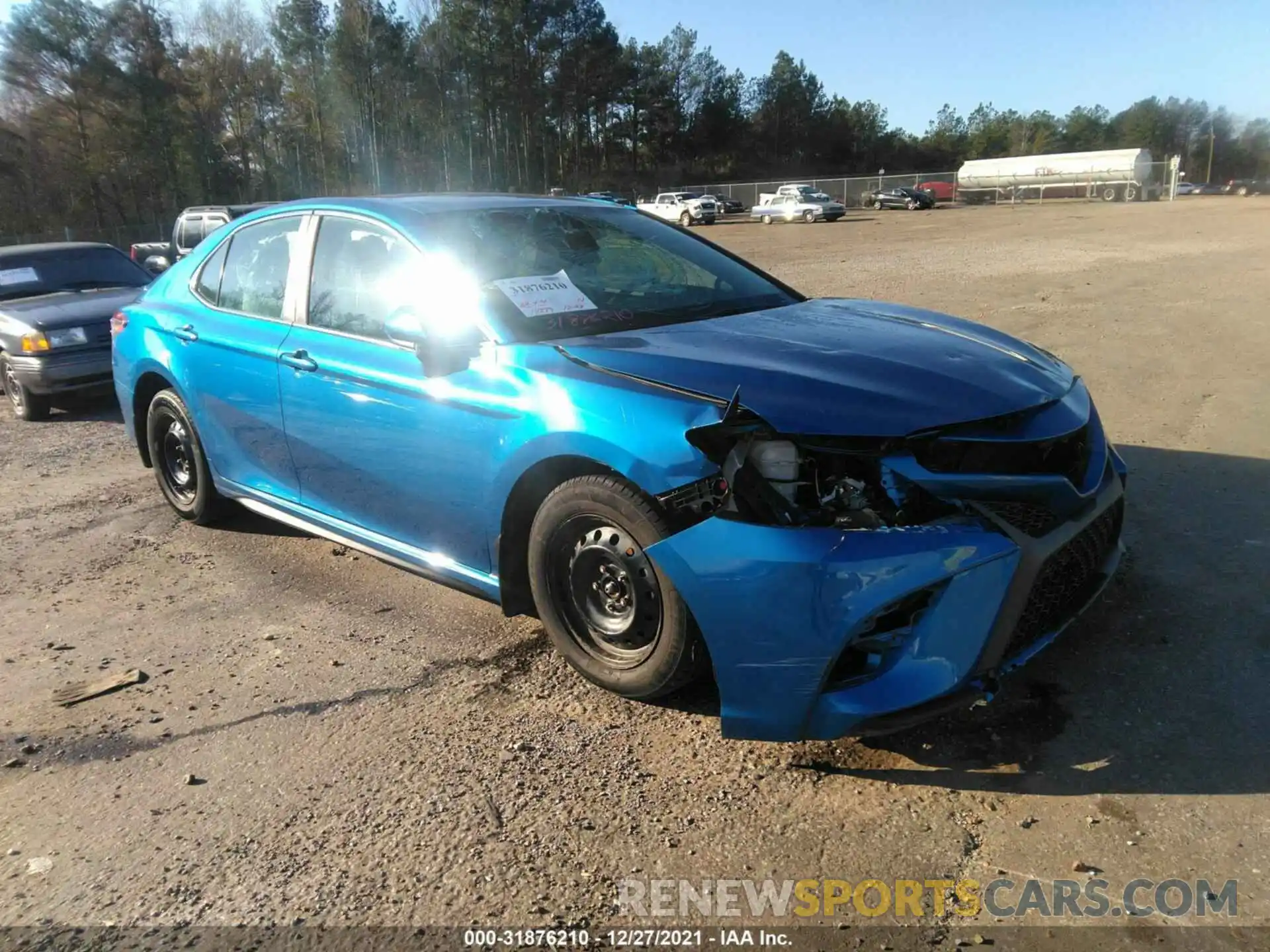 1 Photograph of a damaged car 4T1B11HK6KU293167 TOYOTA CAMRY 2019