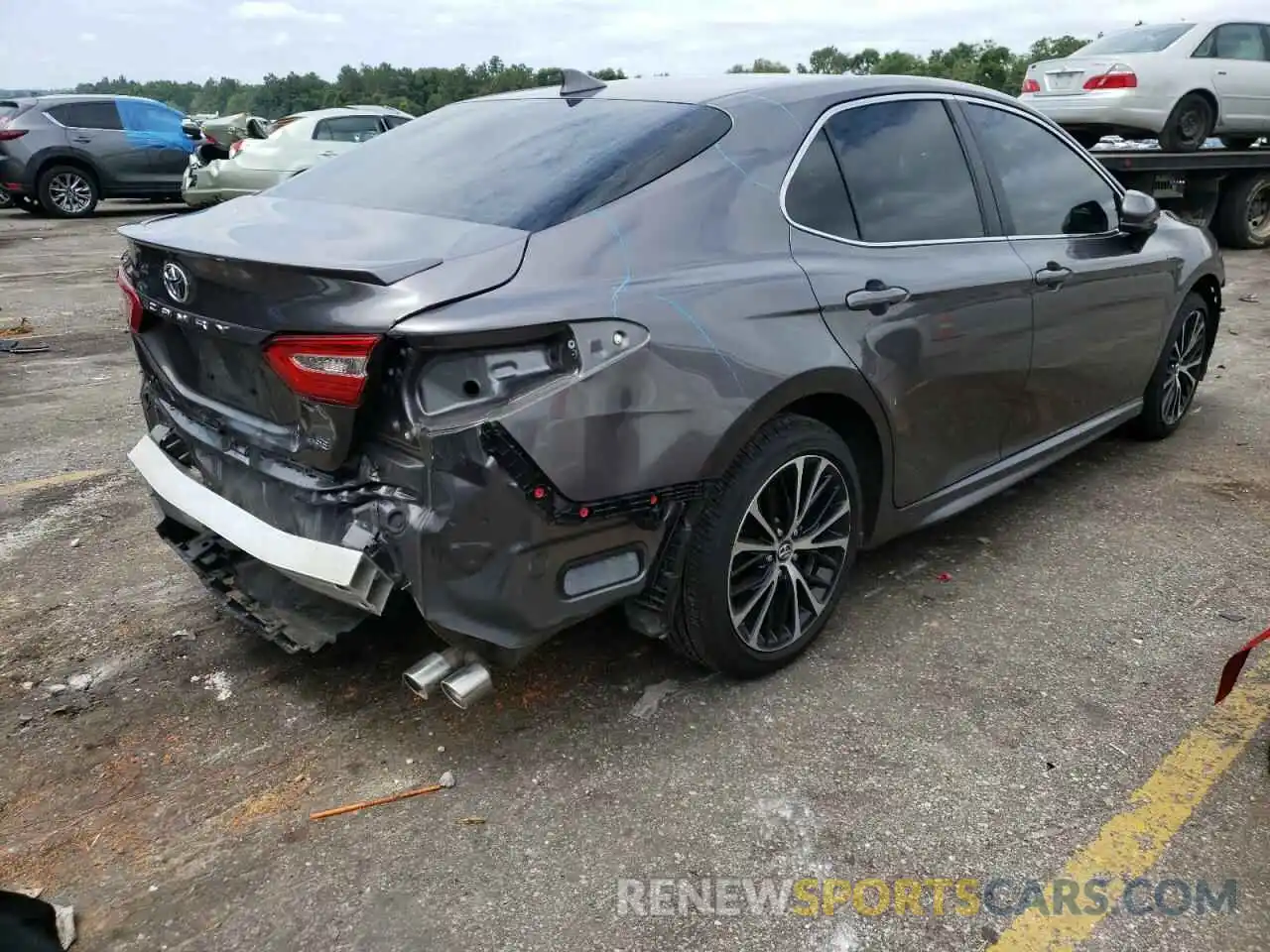 4 Photograph of a damaged car 4T1B11HK6KU295209 TOYOTA CAMRY 2019