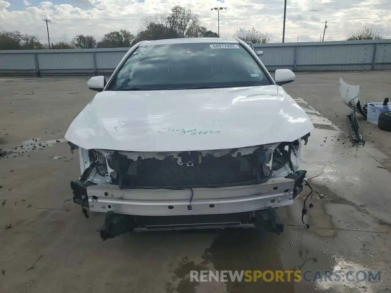 5 Photograph of a damaged car 4T1B11HK6KU298059 TOYOTA CAMRY 2019