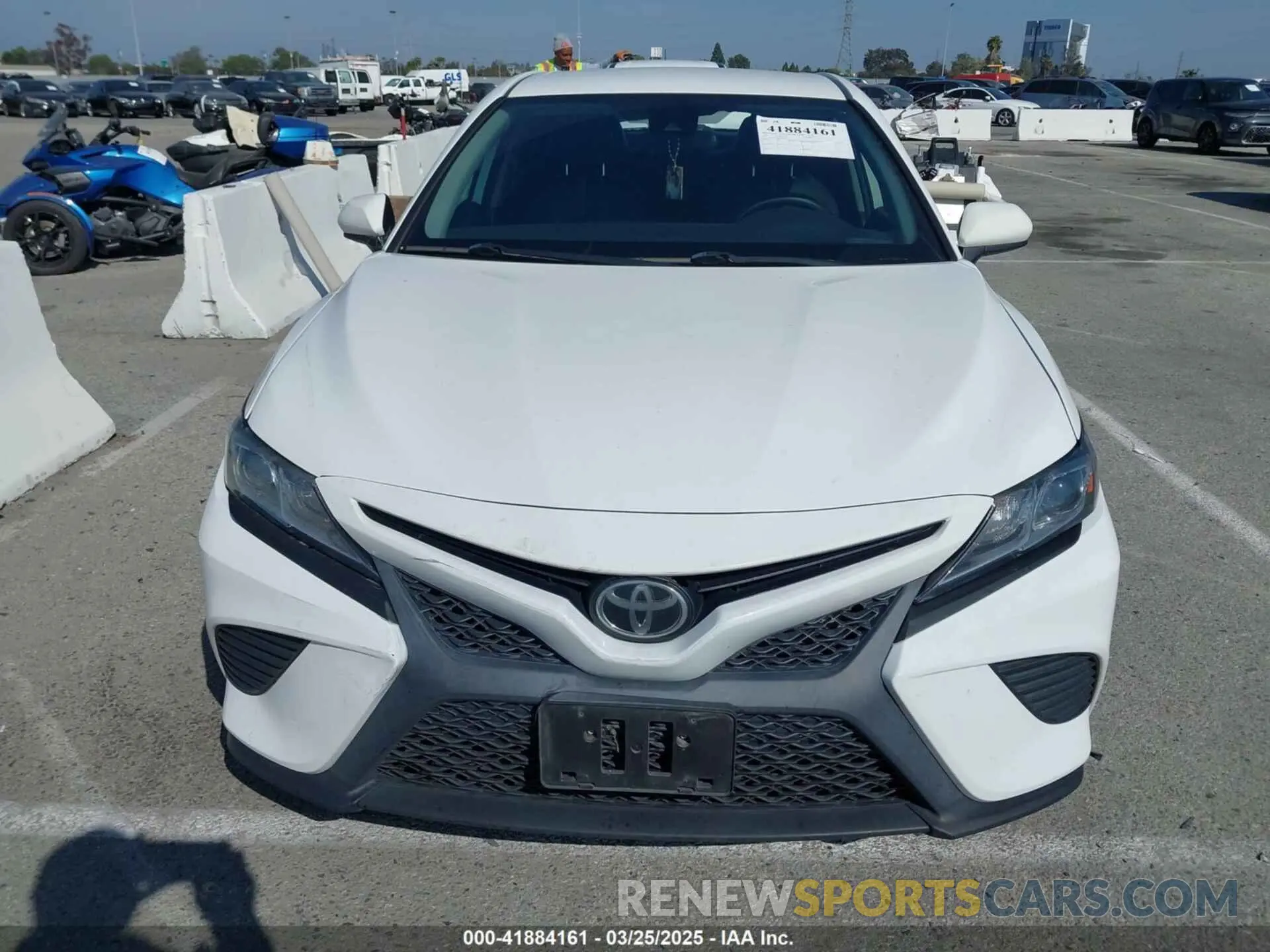 12 Photograph of a damaged car 4T1B11HK6KU684612 TOYOTA CAMRY 2019