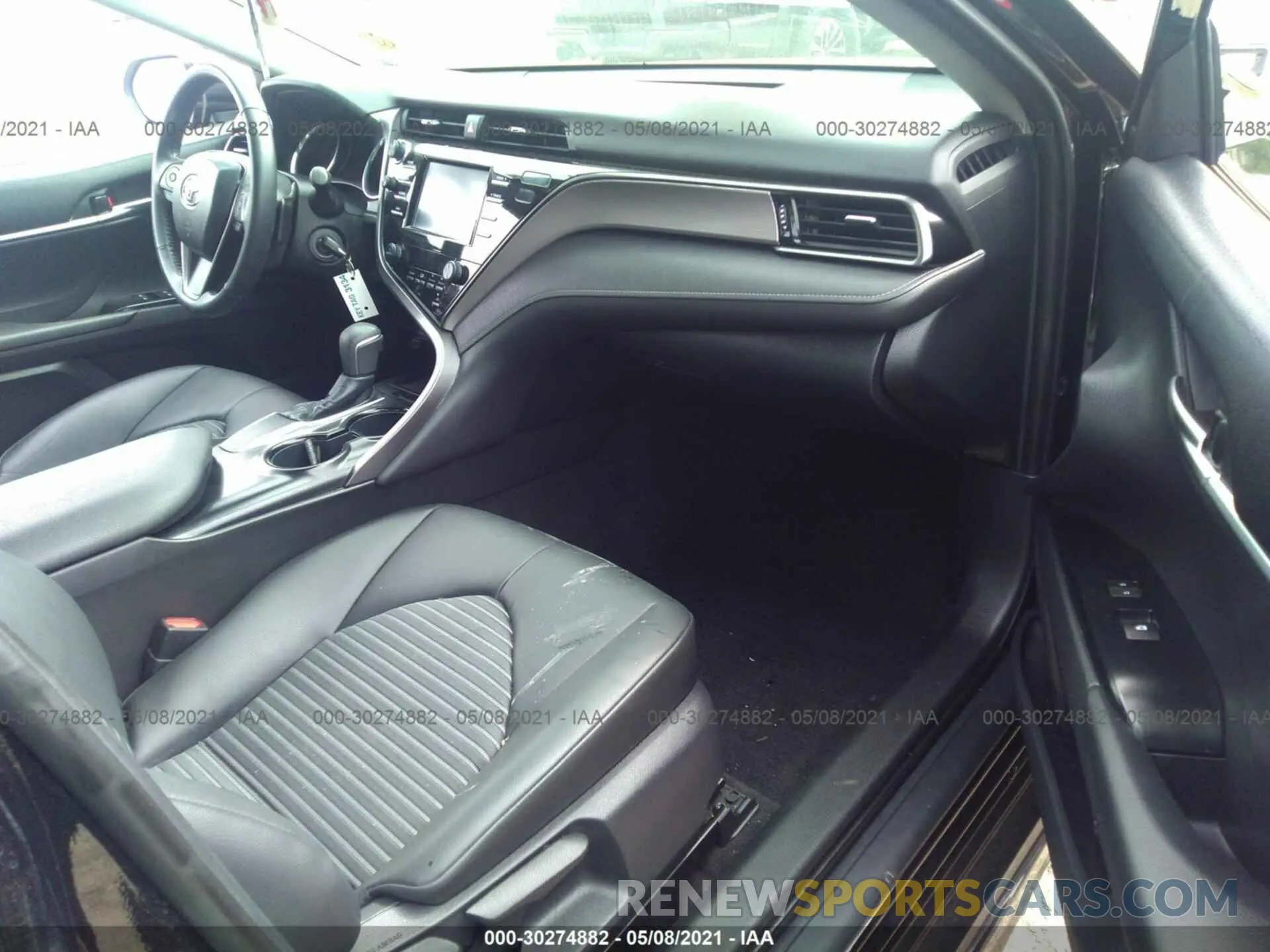 5 Photograph of a damaged car 4T1B11HK6KU686117 TOYOTA CAMRY 2019