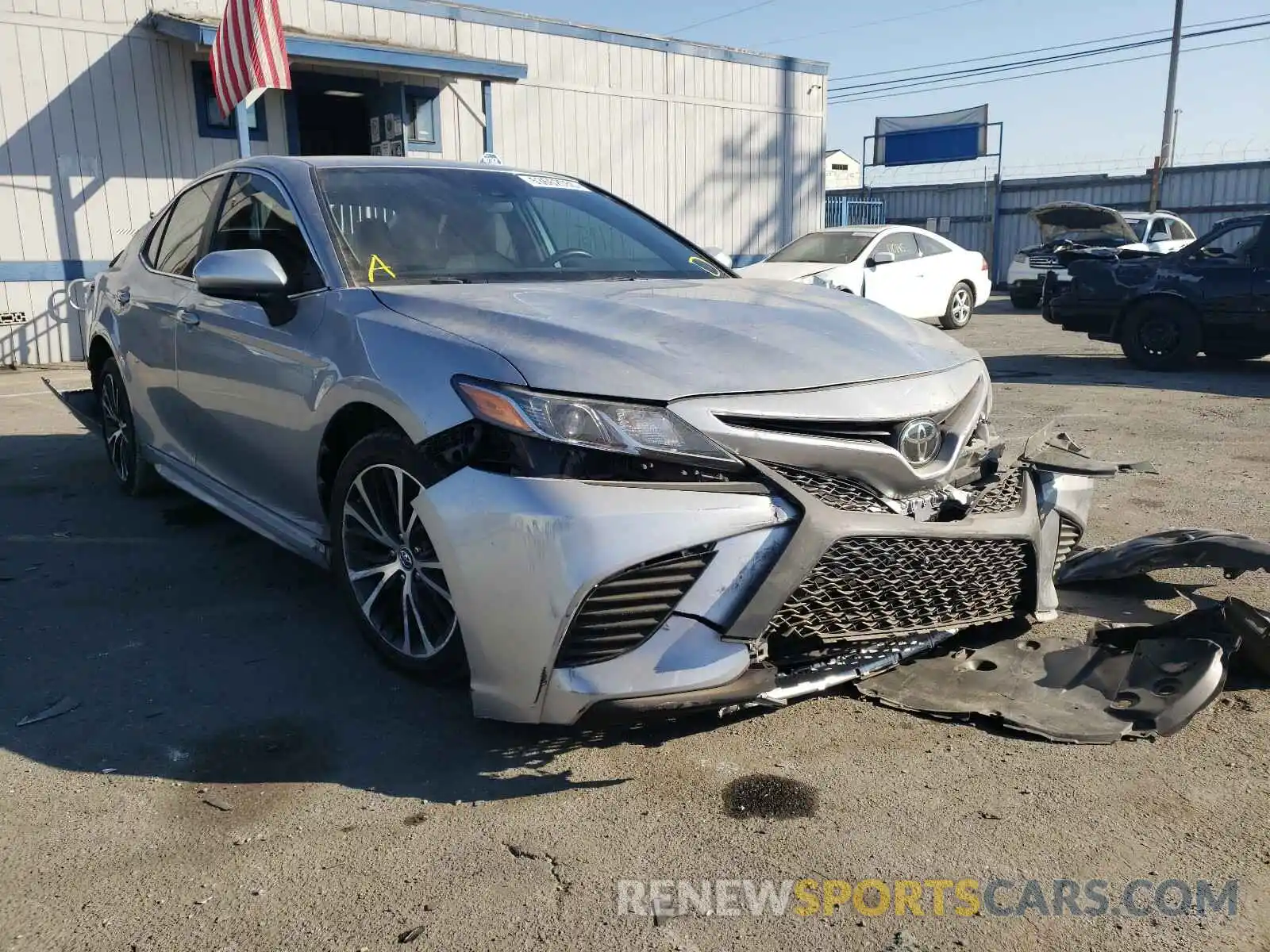 1 Photograph of a damaged car 4T1B11HK6KU686649 TOYOTA CAMRY 2019