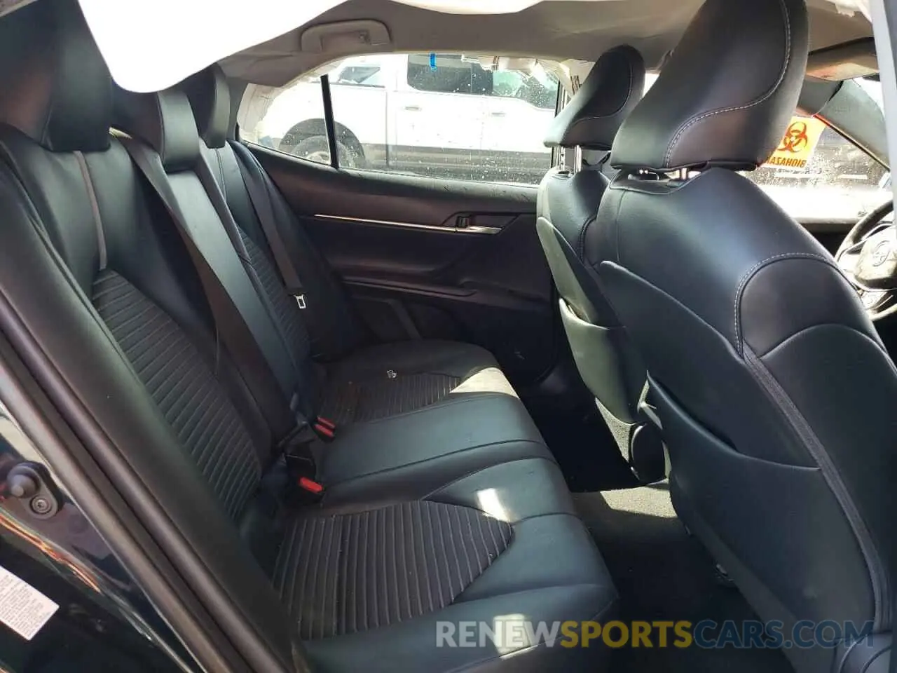 6 Photograph of a damaged car 4T1B11HK6KU688062 TOYOTA CAMRY 2019