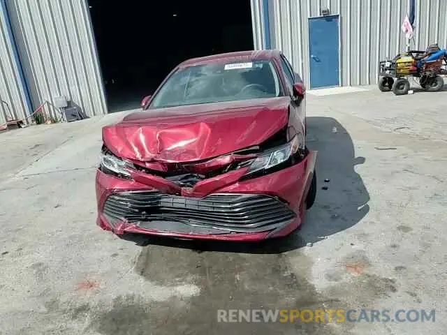 13 Photograph of a damaged car 4T1B11HK6KU689146 TOYOTA CAMRY 2019