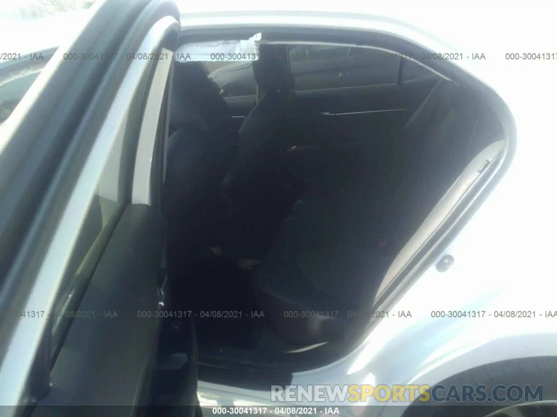 8 Photograph of a damaged car 4T1B11HK6KU689714 TOYOTA CAMRY 2019