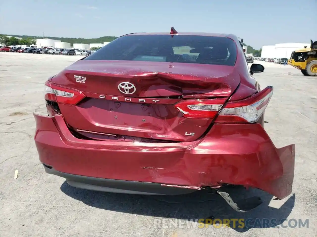 9 Photograph of a damaged car 4T1B11HK6KU691639 TOYOTA CAMRY 2019