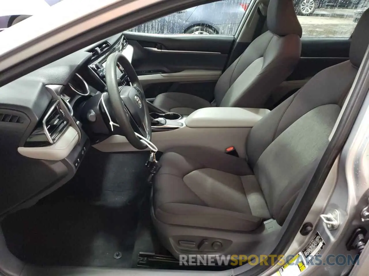 7 Photograph of a damaged car 4T1B11HK6KU691737 TOYOTA CAMRY 2019