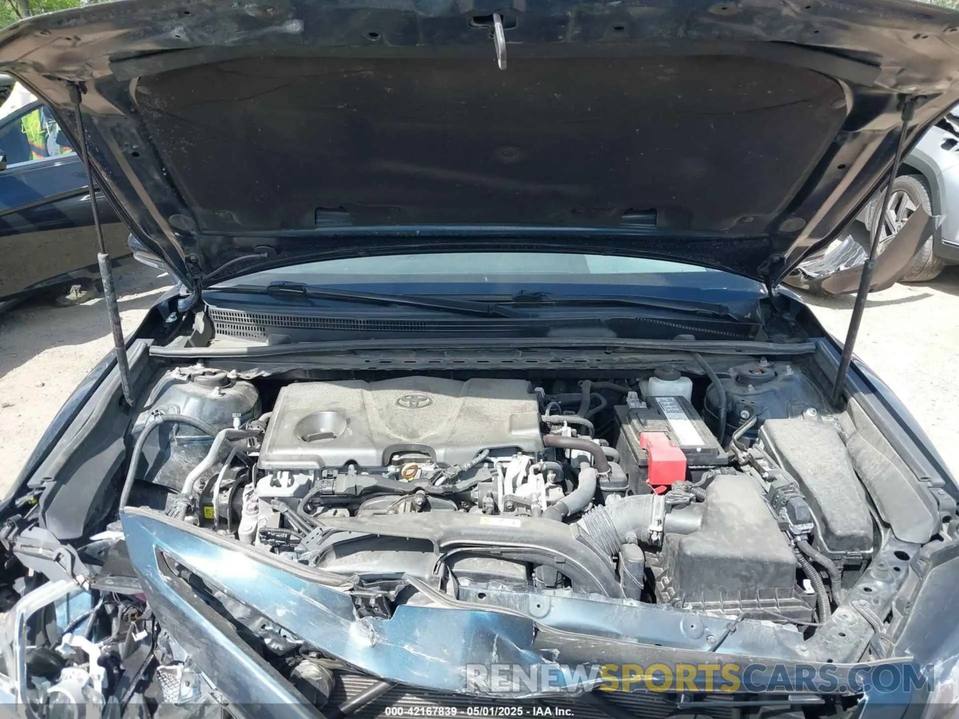 10 Photograph of a damaged car 4T1B11HK6KU695657 TOYOTA CAMRY 2019
