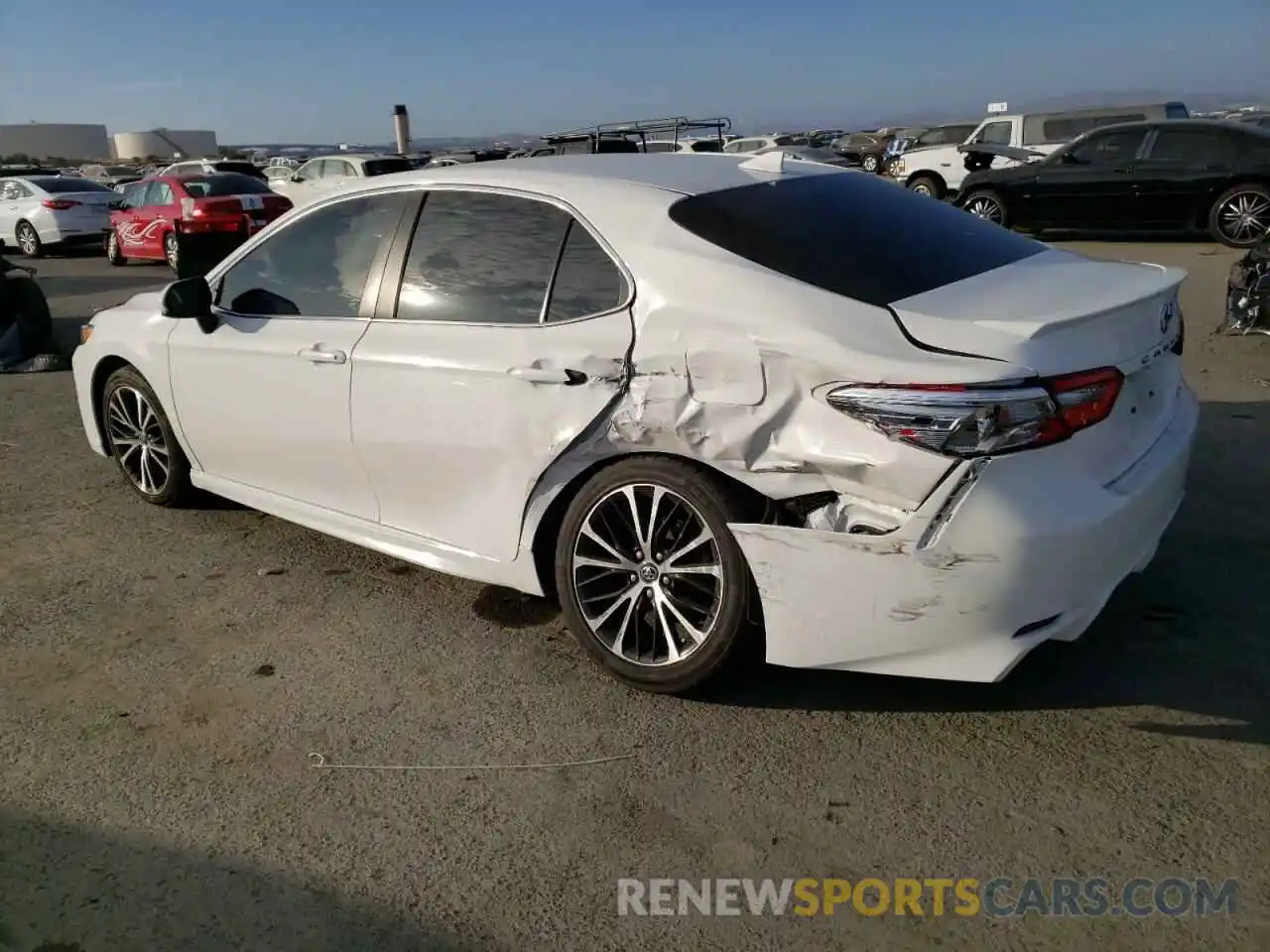 2 Photograph of a damaged car 4T1B11HK6KU698820 TOYOTA CAMRY 2019