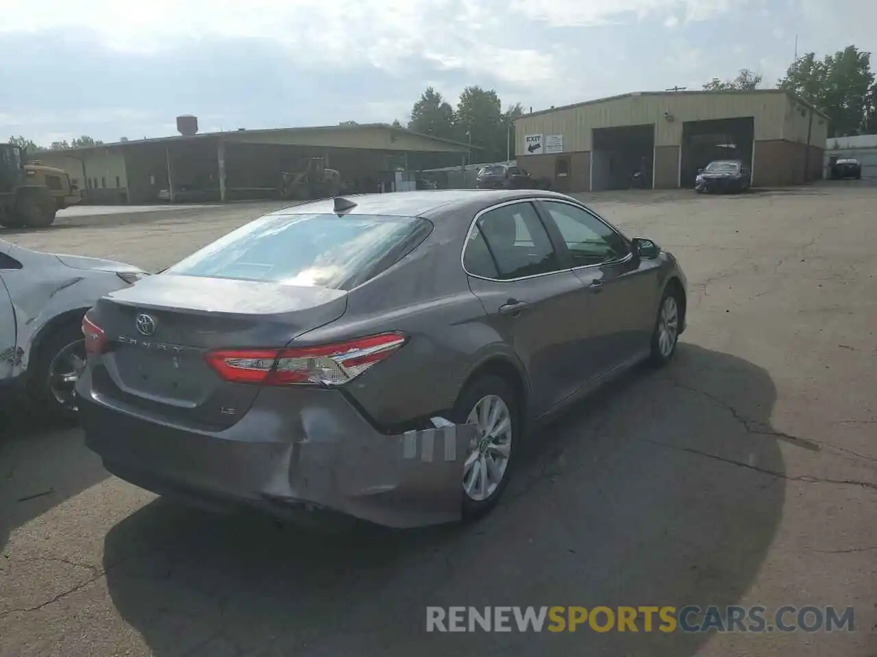 4 Photograph of a damaged car 4T1B11HK6KU700923 TOYOTA CAMRY 2019