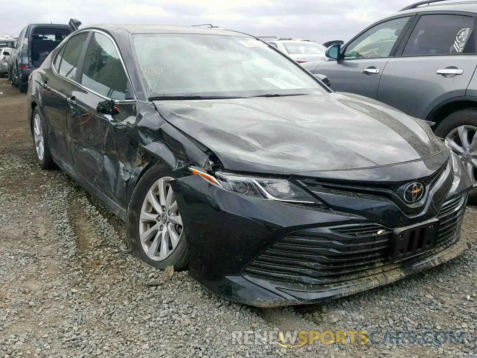 1 Photograph of a damaged car 4T1B11HK6KU702140 TOYOTA CAMRY 2019