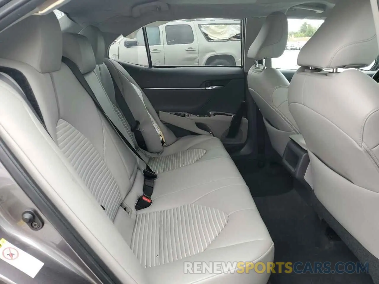 10 Photograph of a damaged car 4T1B11HK6KU702896 TOYOTA CAMRY 2019