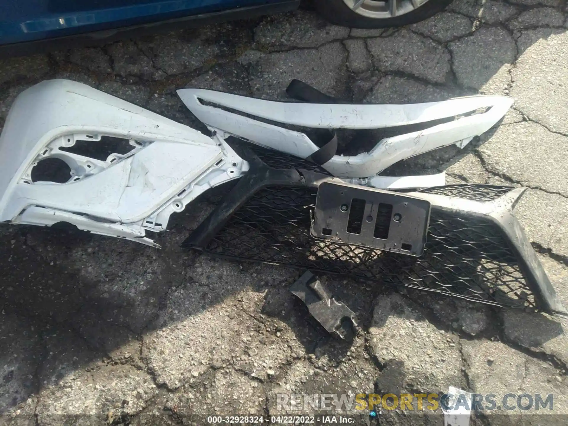 12 Photograph of a damaged car 4T1B11HK6KU709816 TOYOTA CAMRY 2019