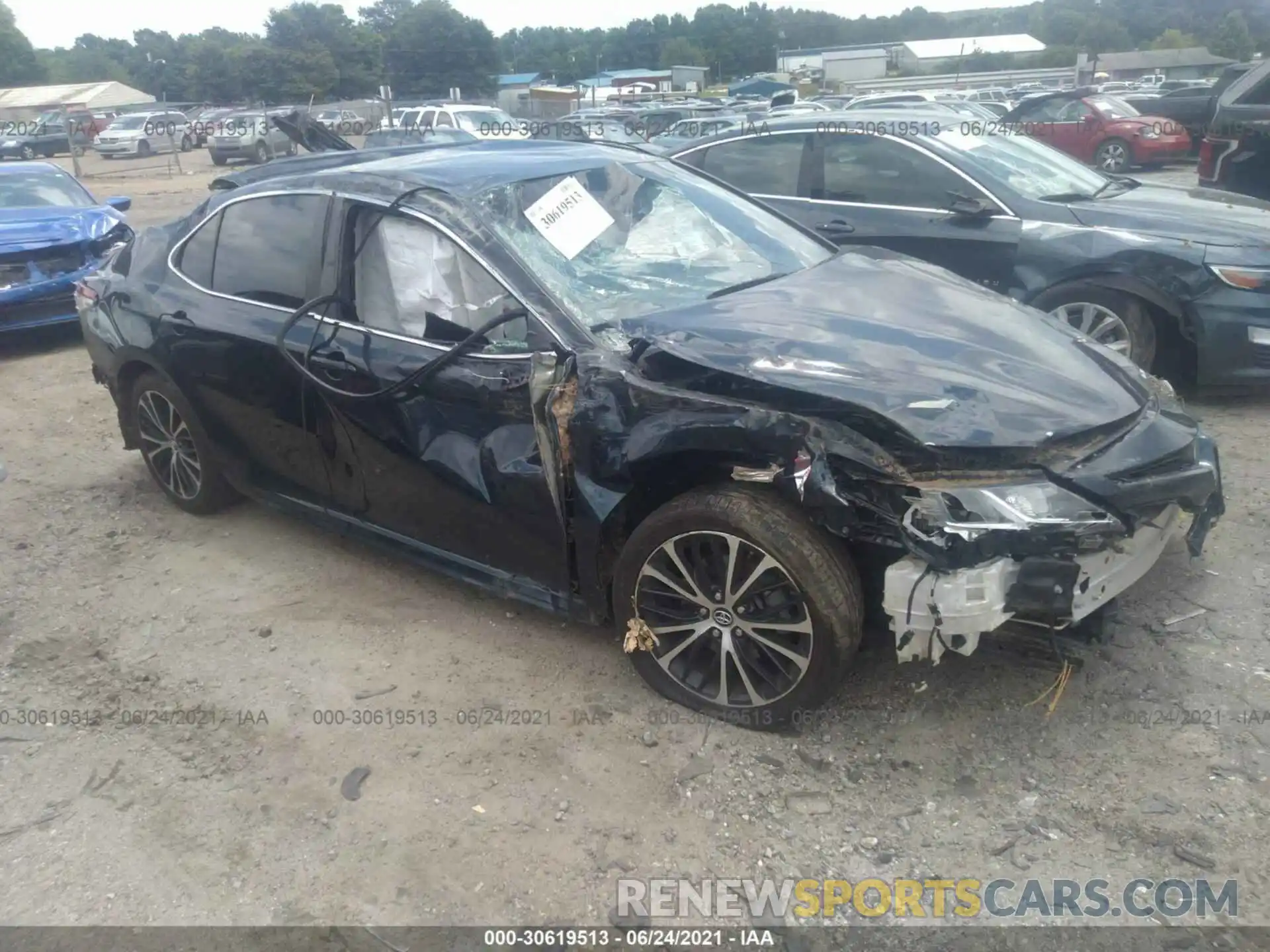 1 Photograph of a damaged car 4T1B11HK6KU710660 TOYOTA CAMRY 2019