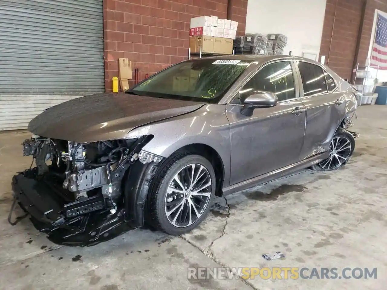 2 Photograph of a damaged car 4T1B11HK6KU714286 TOYOTA CAMRY 2019