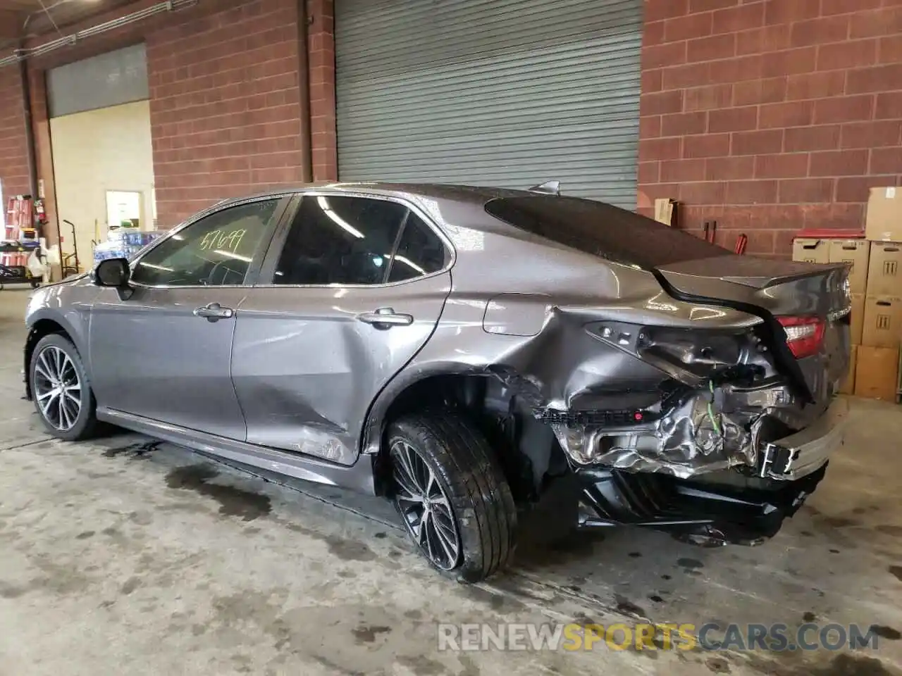 3 Photograph of a damaged car 4T1B11HK6KU714286 TOYOTA CAMRY 2019