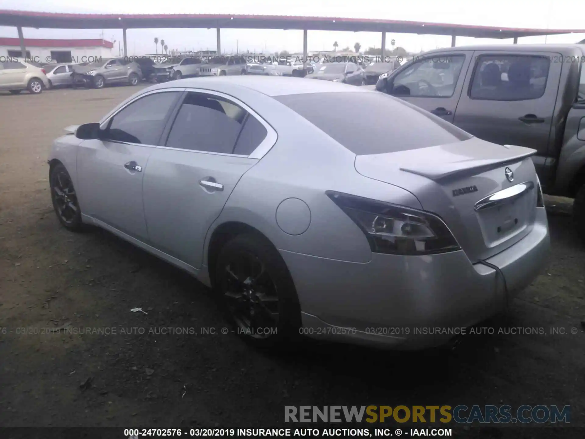 3 Photograph of a damaged car 4T1B11HK6KU720038 TOYOTA CAMRY 2019