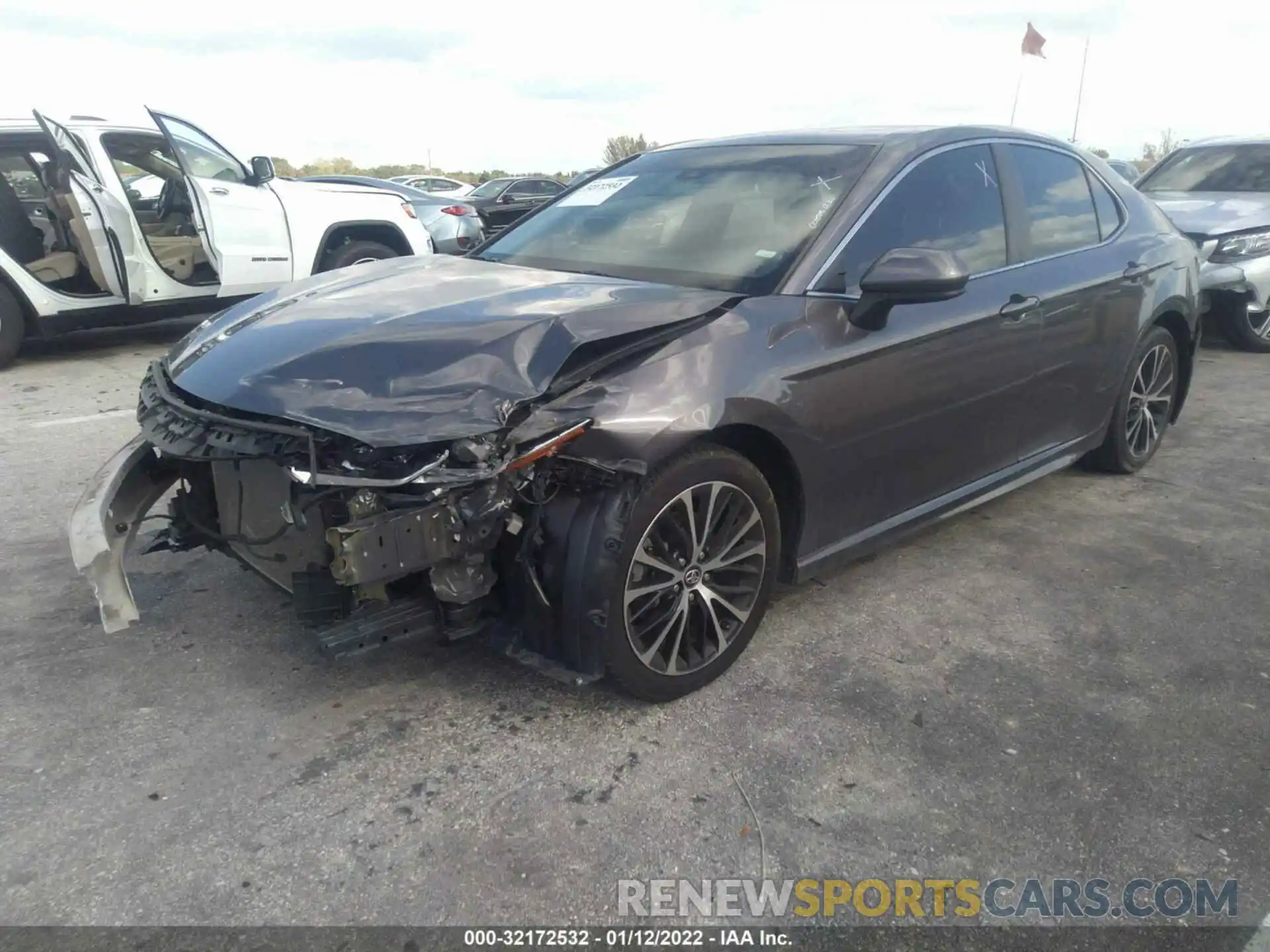 2 Photograph of a damaged car 4T1B11HK6KU722646 TOYOTA CAMRY 2019