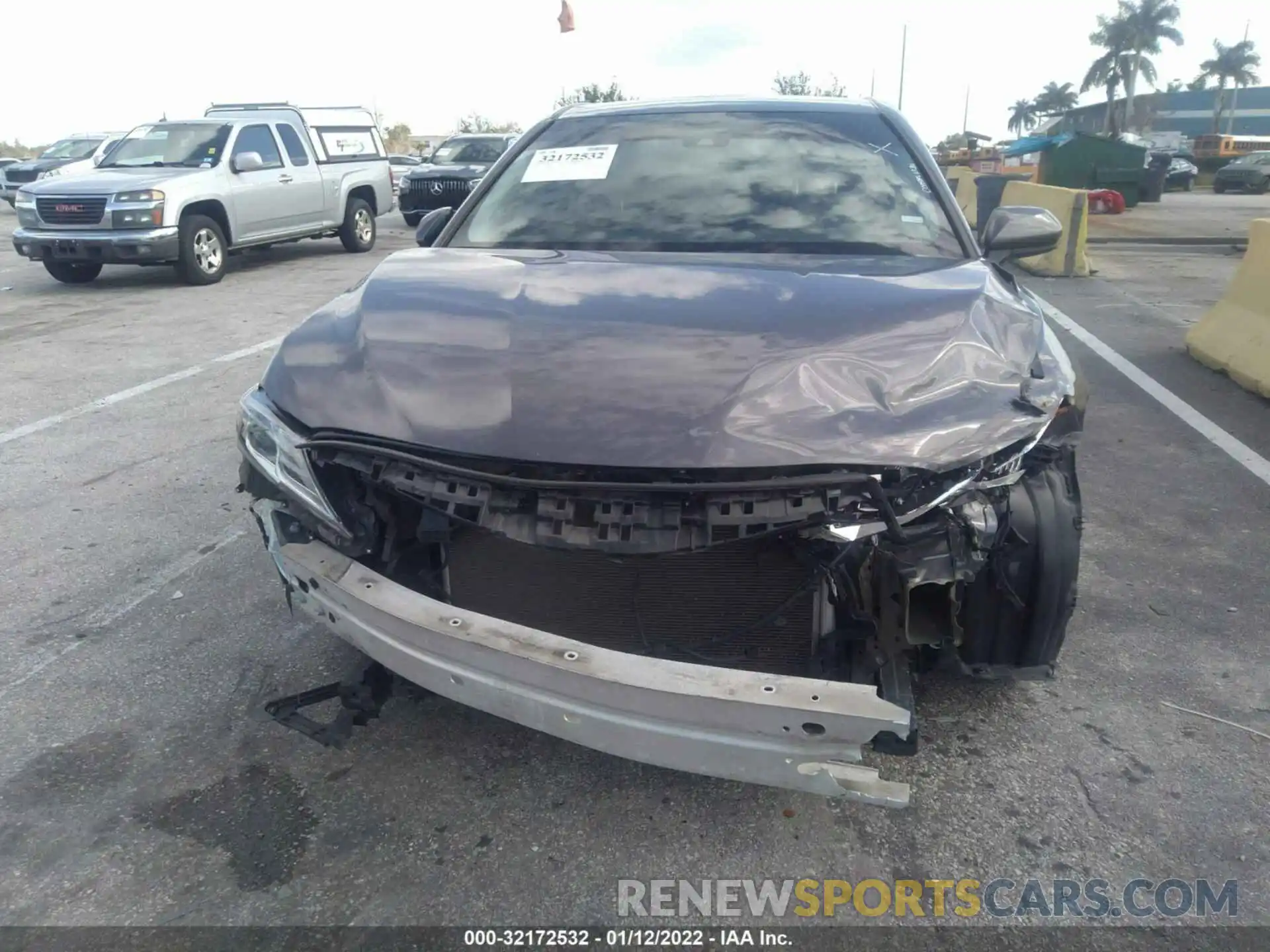 6 Photograph of a damaged car 4T1B11HK6KU722646 TOYOTA CAMRY 2019