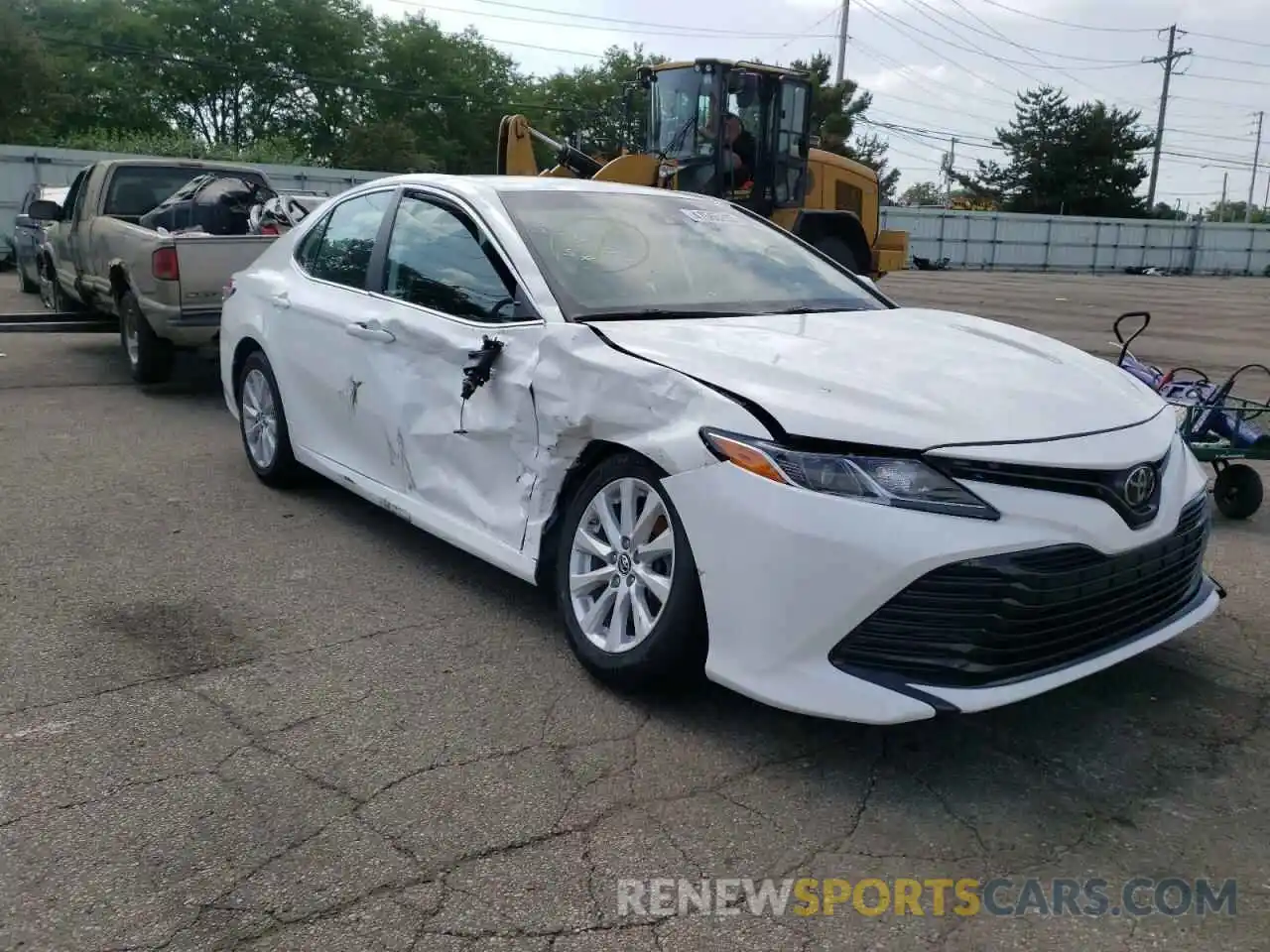 1 Photograph of a damaged car 4T1B11HK6KU725367 TOYOTA CAMRY 2019